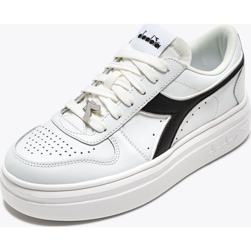 DIADORA MAGIC BOLD WN White/White/Black
