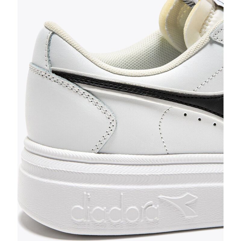 DIADORA MAGIC BOLD WN White/White/Black