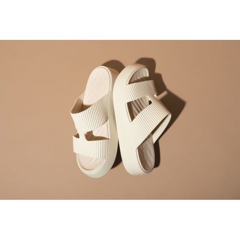 Crocs™ Getaway Groove Platform Hstrap Sandstone