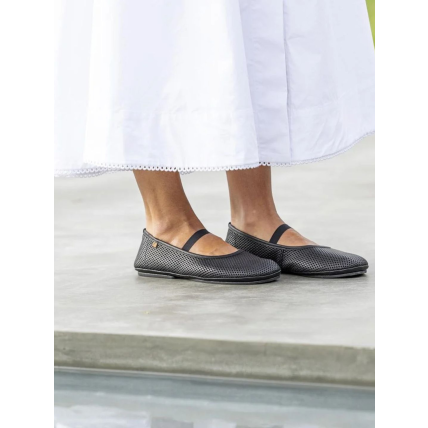 El Naturalista Essence N5820R Nappa Perforada Black