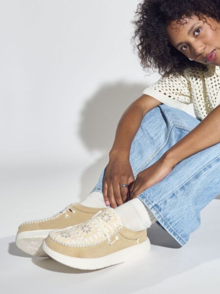HEYDUDE Wendy COMF Suede Crochet 43108 Irish Cream/Multi